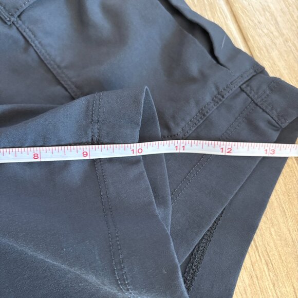 Duluth Trading Dry on the Fly 10" Cargo Shorts Womens 14 Ink Grey Outdoor Hiking - Picture 10 of 10